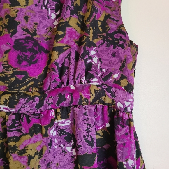 Forever 21 Purple Floral Blouse - Picture 4 of 13